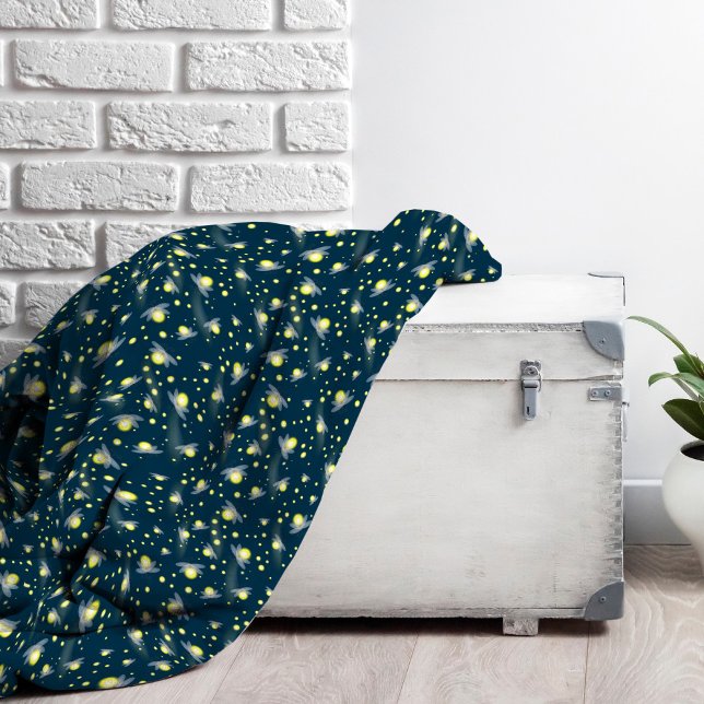 Etheral Glowing Fireflies i Night Mönster Fleecefilt (Fireflies Pattern Fleece Blanket)