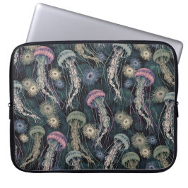 Etheral Jellyfish och Anemones in Teal and Rosa Laptop Fodral