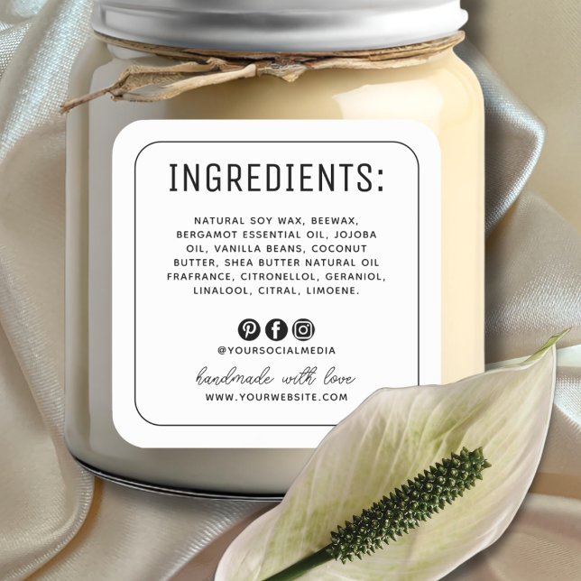 Etikett för minimalistiskt vitt social-medieinnehå (Skapare uppladdad)