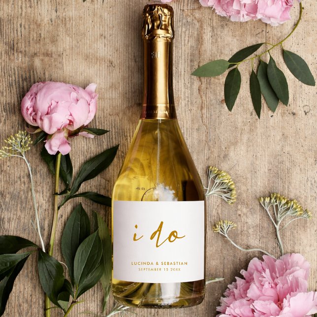 Etiketter på flaskor Bröllop | Jag gör Champagne p (Custom wedding bottle labels that make favors, toasts, and tables feel polished)