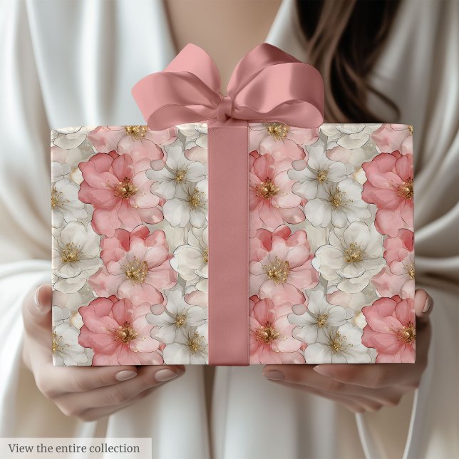 Etiriskt pastellrosa och guld blommigt presentpapp presentpapper (Ethereal pastel pink and gold floral gift wrap)