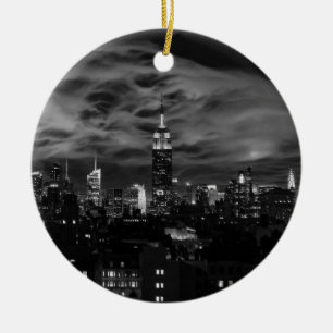 Etiska moln: NYC Siluett, Emp St Bldg BW Julgransprydnad Keramik