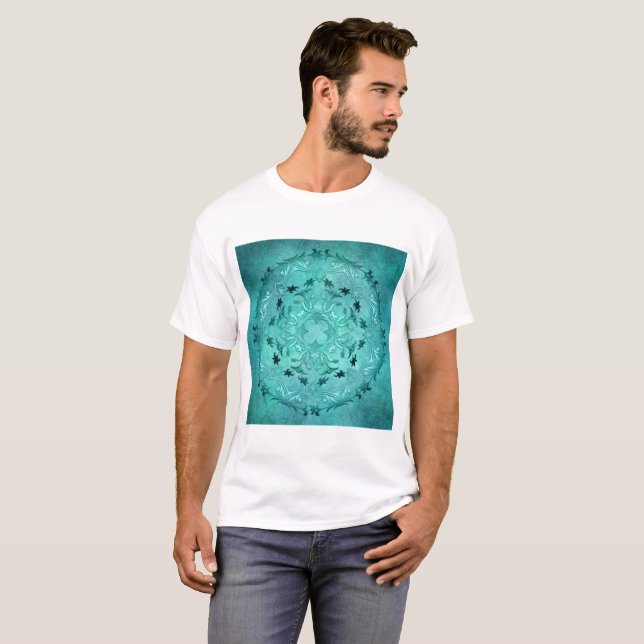 Etnisk blom- turkosgrungemandala t shirt (Hel framsida)