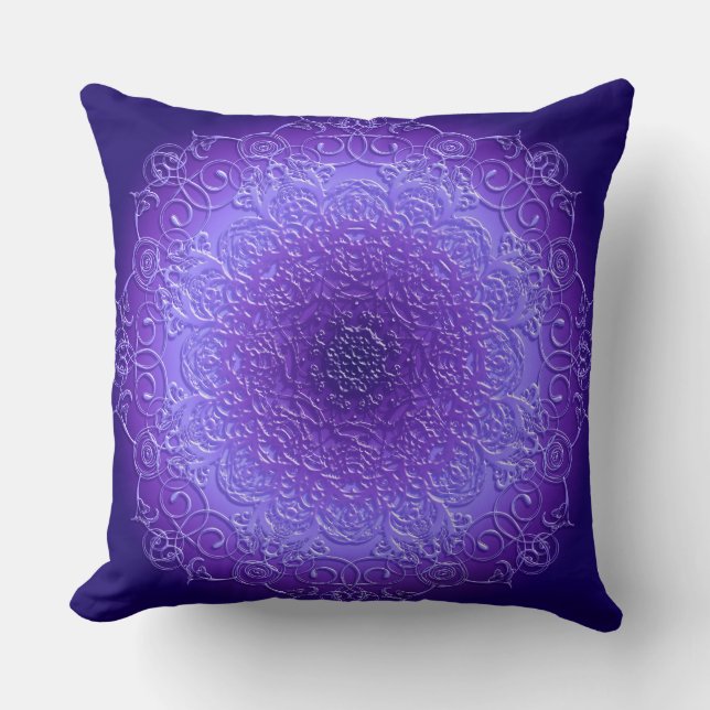 etnisk blom- violett mandala kudde (Framsida)
