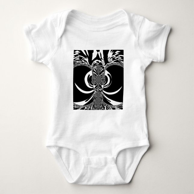 Etnisk design tee (Framsida)