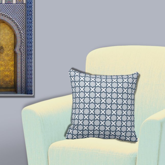 Etniskt Geometric Blue Moroccan Inspired Kudde (Skapare uppladdad)
