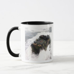 Ett amphibious anfallfordon 2 mugg