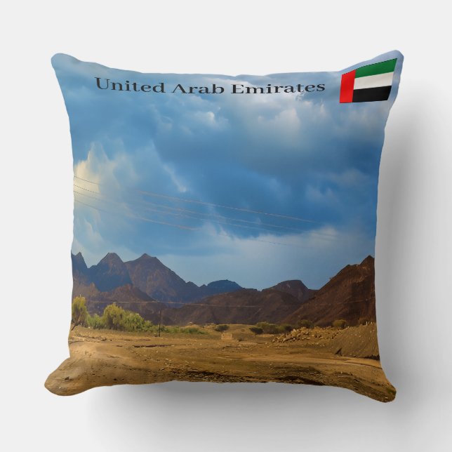 Ett ariskt landskap under ett dramatiskt, grumligt kudde (Framsida)