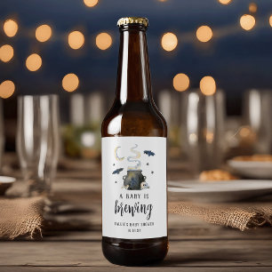 Ett Baby brinner i Cute Halloween Baby Shower Ölflaska Etikett