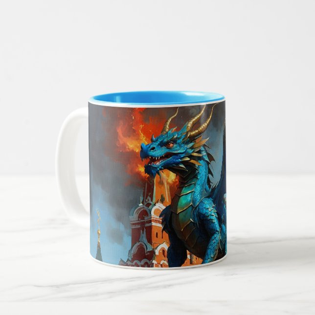 Ett Blue & Guld Dragon Visits Moskva Två-Tonad Mugg (Framsida vänster)
