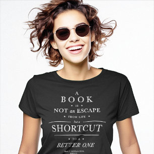 Ett Bok är en genväg till ett bättre liv T Shirt