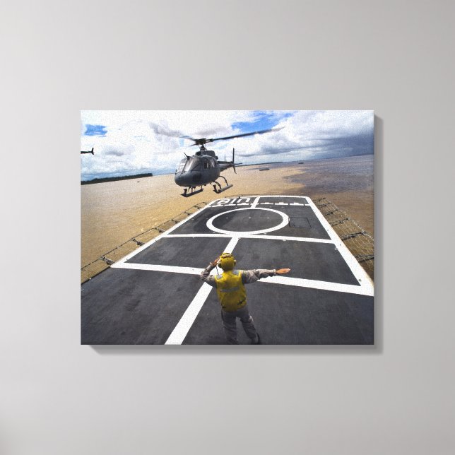 Ett brasilianskt Eurocopter förbereder sig för att Canvastryck (Framsida)