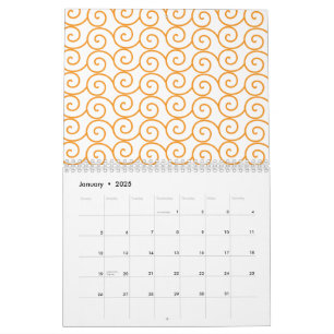 Ett brunt och orange matta med ett upprepande möns kalender
