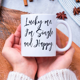 Ett enda och lycklig, inspirerande modernt trendig kaffemugg