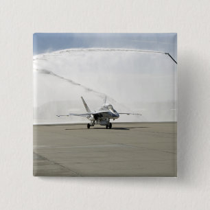 Ett F-18-flygplan Knapp