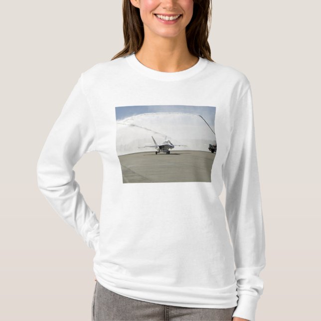 Ett F-18-flygplan Tee Shirt (Framsida)