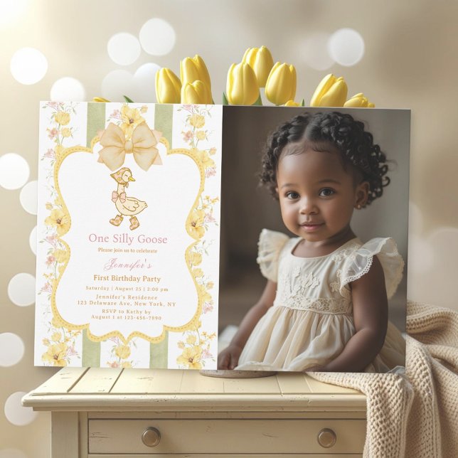 Ett Fånig går till 1:a födelsedag fotoinbjudan Inbjudningar (Skapare uppladdad)