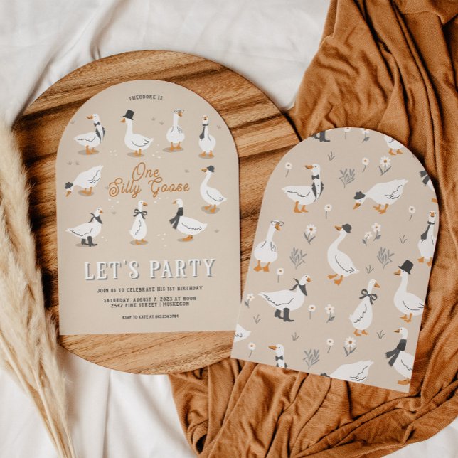 Ett Fånig Goose | Första födelsedag Party Inbjudningar (Skapare uppladdad)