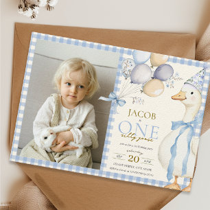 Ett Fånig Goose Gingham Blue 1 Birthday Photo Inbjudningar