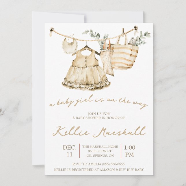 Ett Flicka är på väg! Babyskor för kläder Inbjudningar (Framsida)