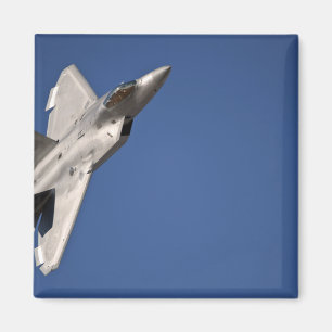 Ett flygplan för rovfågel F-22 Magnet