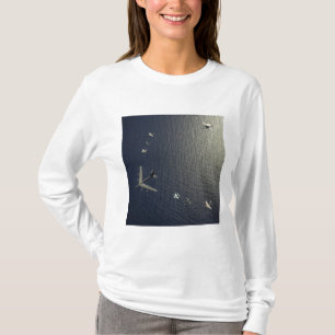 Ett flygplan för US-flygvapen B-52 Stratofortress T-shirt