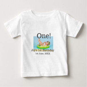 Ett första födelsedagfoto, modernt lägg till namn t shirt