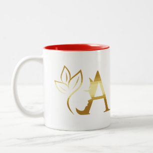 Ett första Monogrammed Personlig mugg