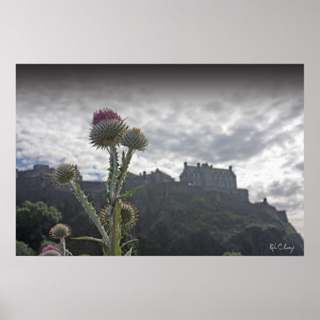 Ett foto poster ut Edinburgh Castle. (Framsidan)