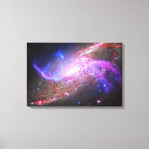 Ett galaktiskt ljusspel i Spiral Galaxy NGC 4258. Canvastryck