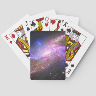 Ett galaktiskt ljusspel i Spiral Galaxy NGC 4258. Casinokort