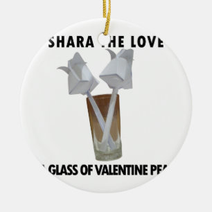 Ett glas valentin fred. julgransprydnad keramik