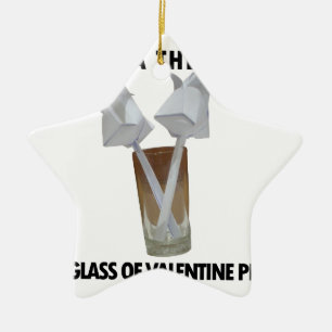 Ett glas valentinfred. julgransprydnad keramik