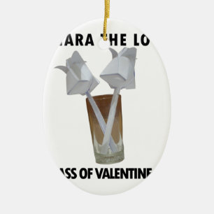 Ett glas valentinfred. julgransprydnad keramik