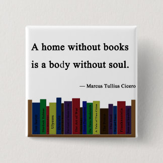 Ett hem utan bokar klämmer fast knapp