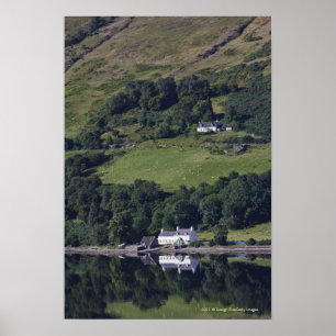 Ett hus Along vatten Poster