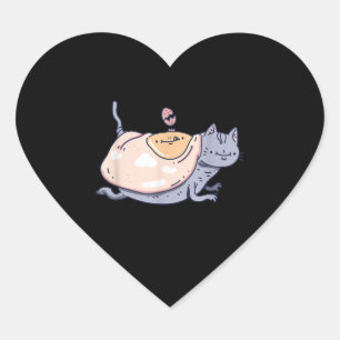 ett katt som är täckt med ägg för kattfoder Funn Hjärtformat Klistermärke