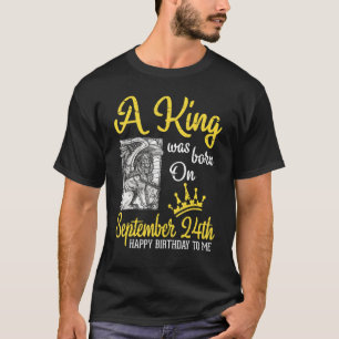 Ett Kung föddes den 24 september Grattis på födels T Shirt