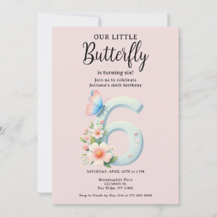 Ett litet Butterfly 6e Birthday Cute Number-tecken Inbjudningar