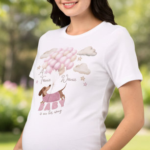 Ett litet lillunge bebisflicka graviditets tillkän t shirt