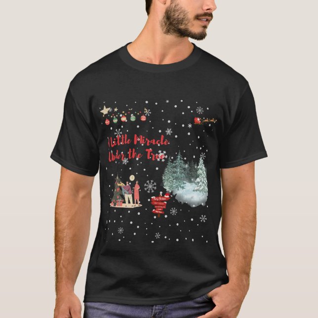 Ett litet Miracle under julfamiljen S i Träd T Shirt (Framsida)