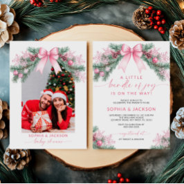 Ett litet paket med inbjudan till Joy Baby Shower