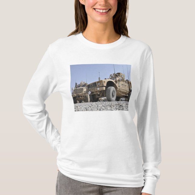 Ett M-ATV-minmotstående Ambush-skyddat fordon T Shirt (Framsida)