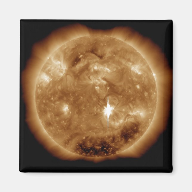Ett massivt utbrott av solstrålning av X-klass på  Magnet (Framsidan)