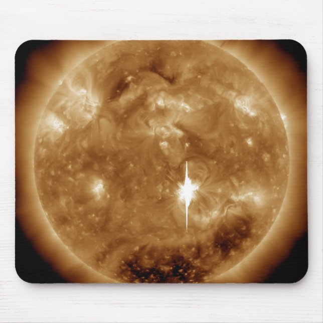 Ett massivt utbrott av solstrålning av X-klass på  Musmatta (Framsidan)