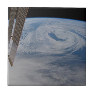 Ett medelatlantiskt lågtryckssystem. kakelplatta