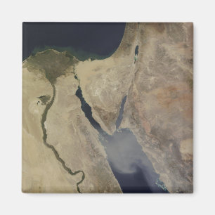 Ett moln av solbrännan dammar av från Saudiarabi Magnet