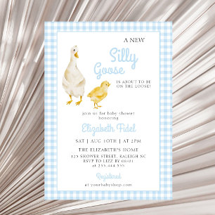 Ett nytt Fånig Goose Blue Gingham Baby Shower Inbjudningar