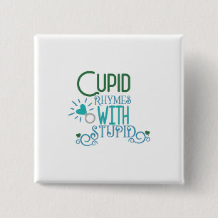 Ett par gift-cupid-hymes med stupid knapp