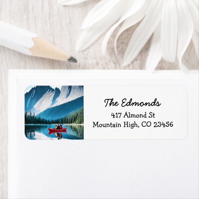 Ett par Kayaking i bergen Returadress Etikett (Insitu)